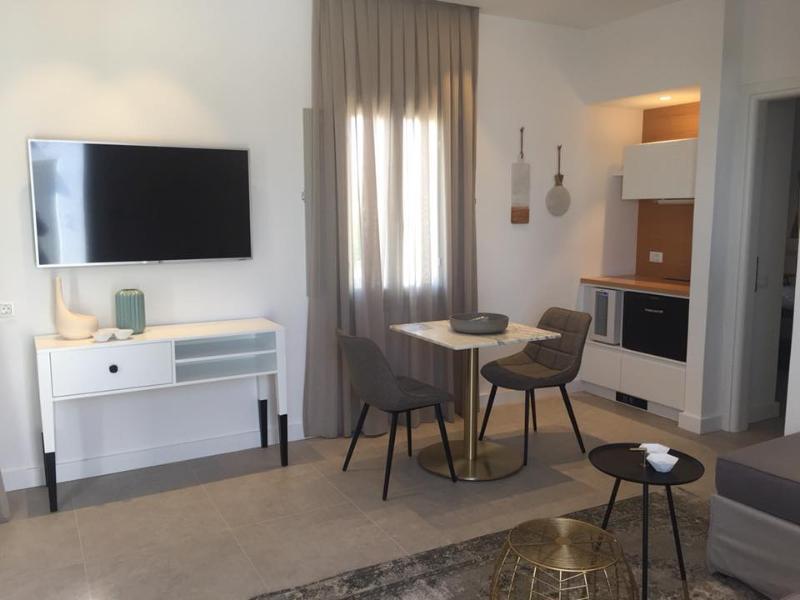 Altera Pars Suites Мессария Экстерьер фото